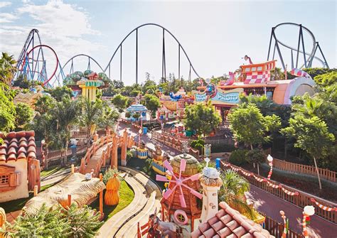 alquiler carritos port aventura|PortAventura en familia, guía para no perderte nada